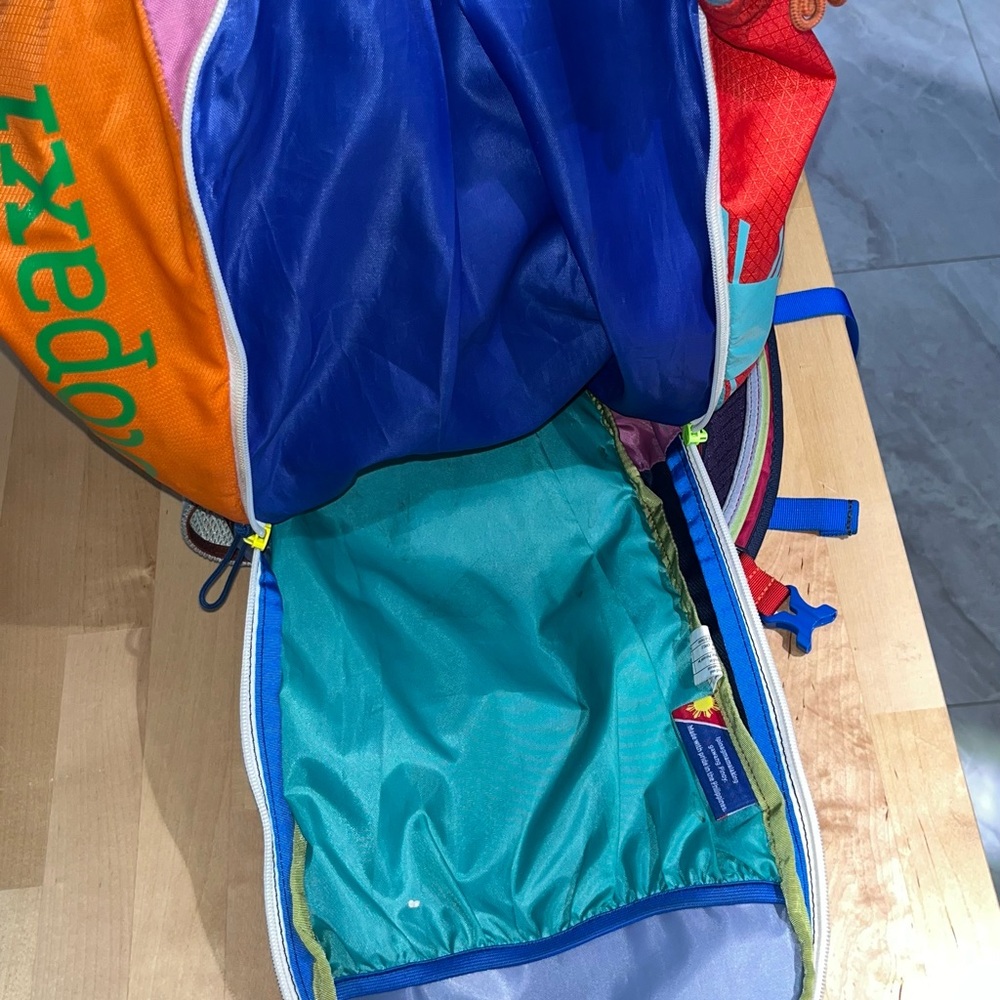 Cotopaxi Luzon 24L Daypack - Del Dia - Picture 2 of 3